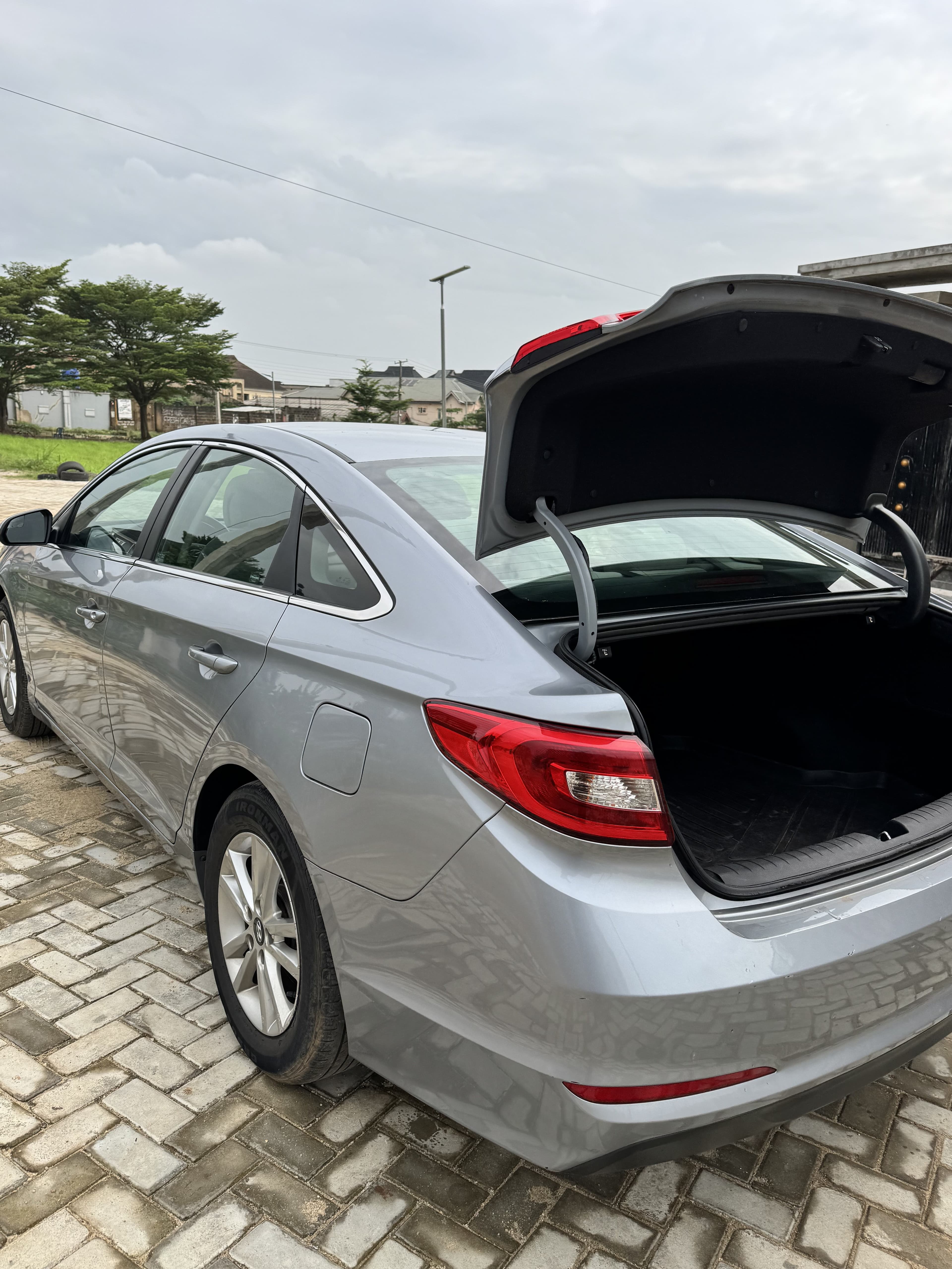 2017 Hyundai Sonata - Detail View