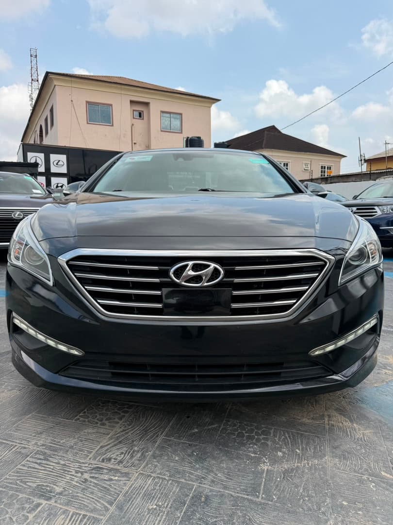 2015 Hyundai Sonata - Front Exterior View
