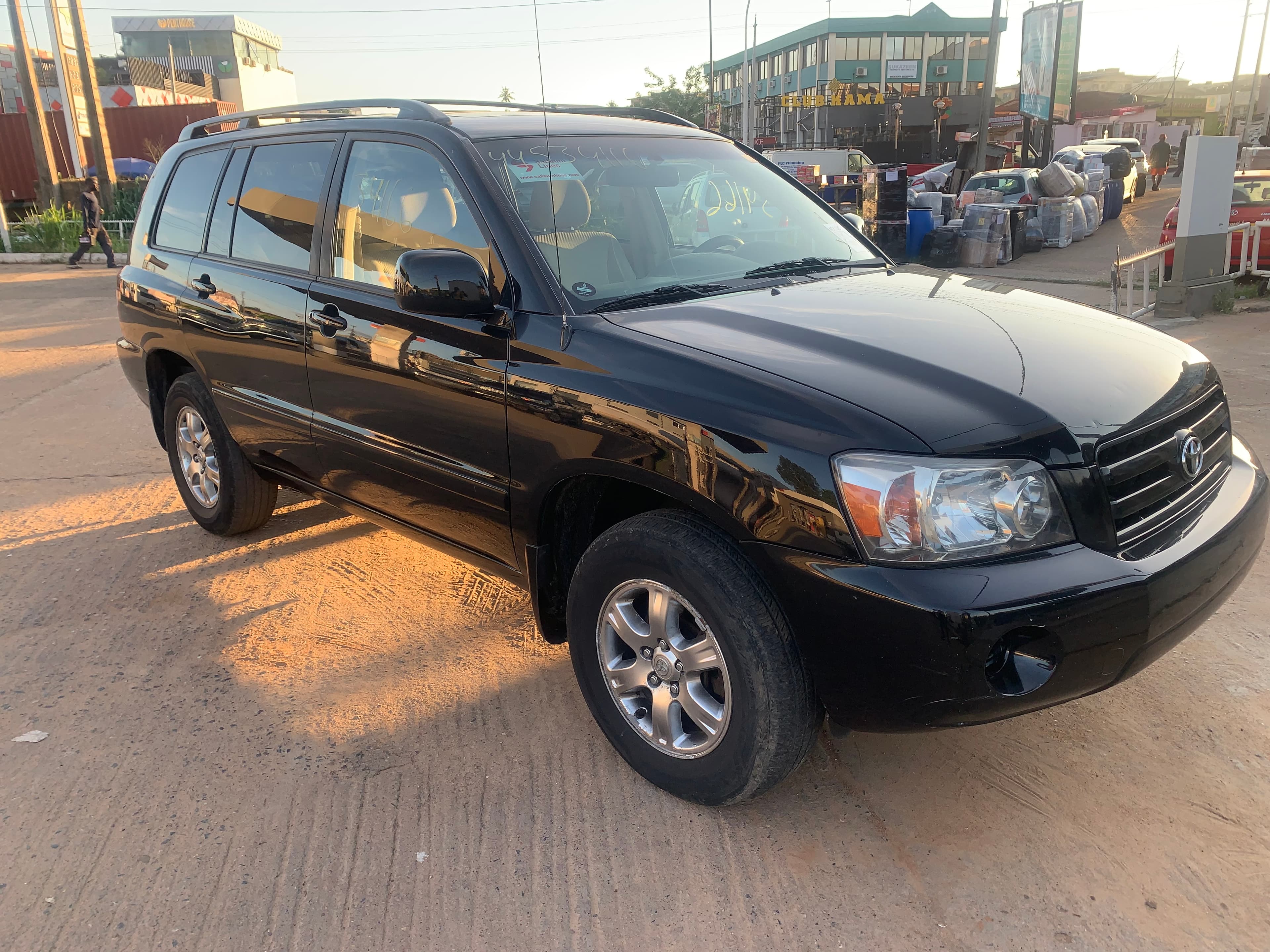 2005 Toyota Highlander - Interior View